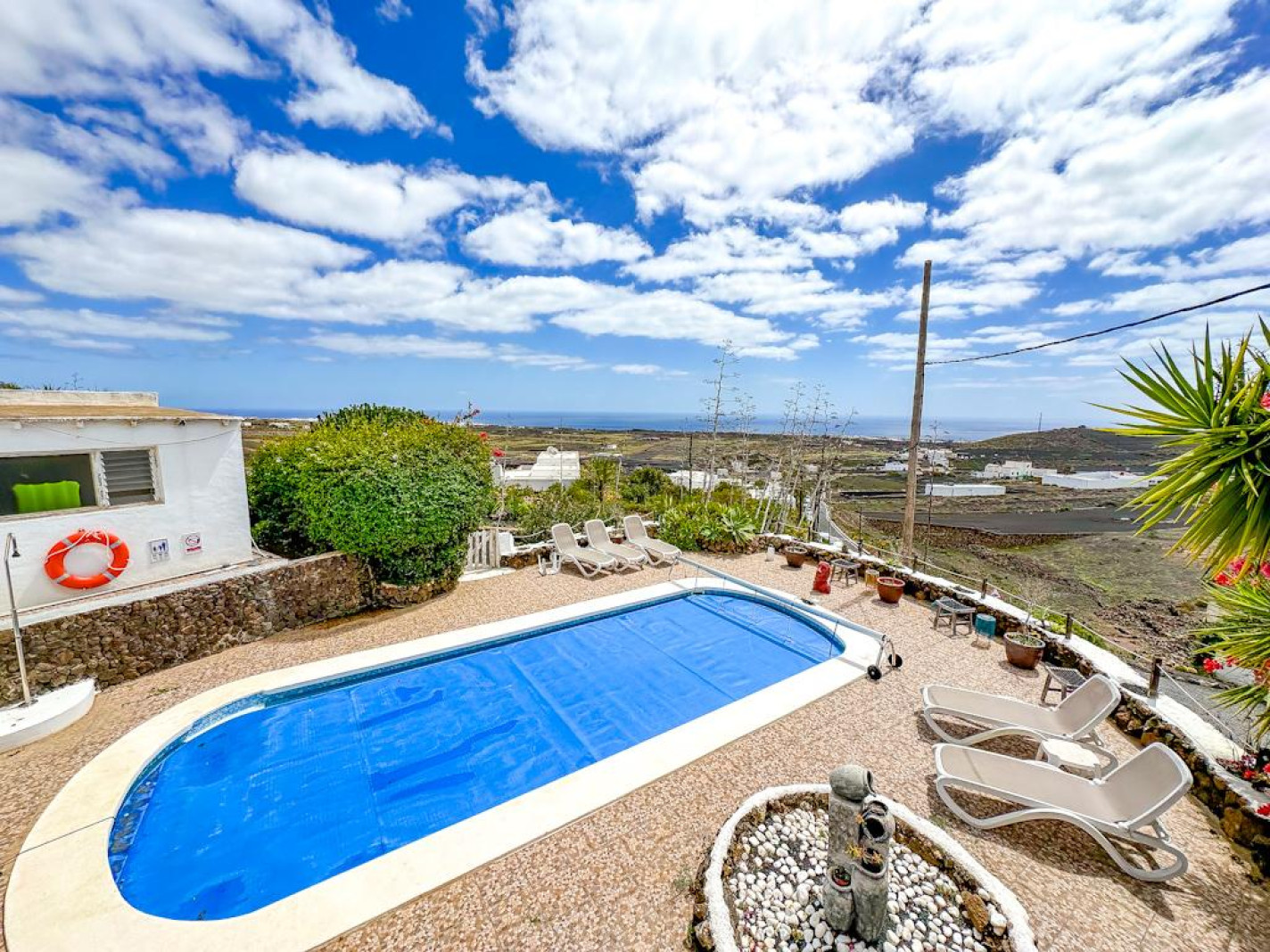 5-bed Villa in La Asomada – photo 1