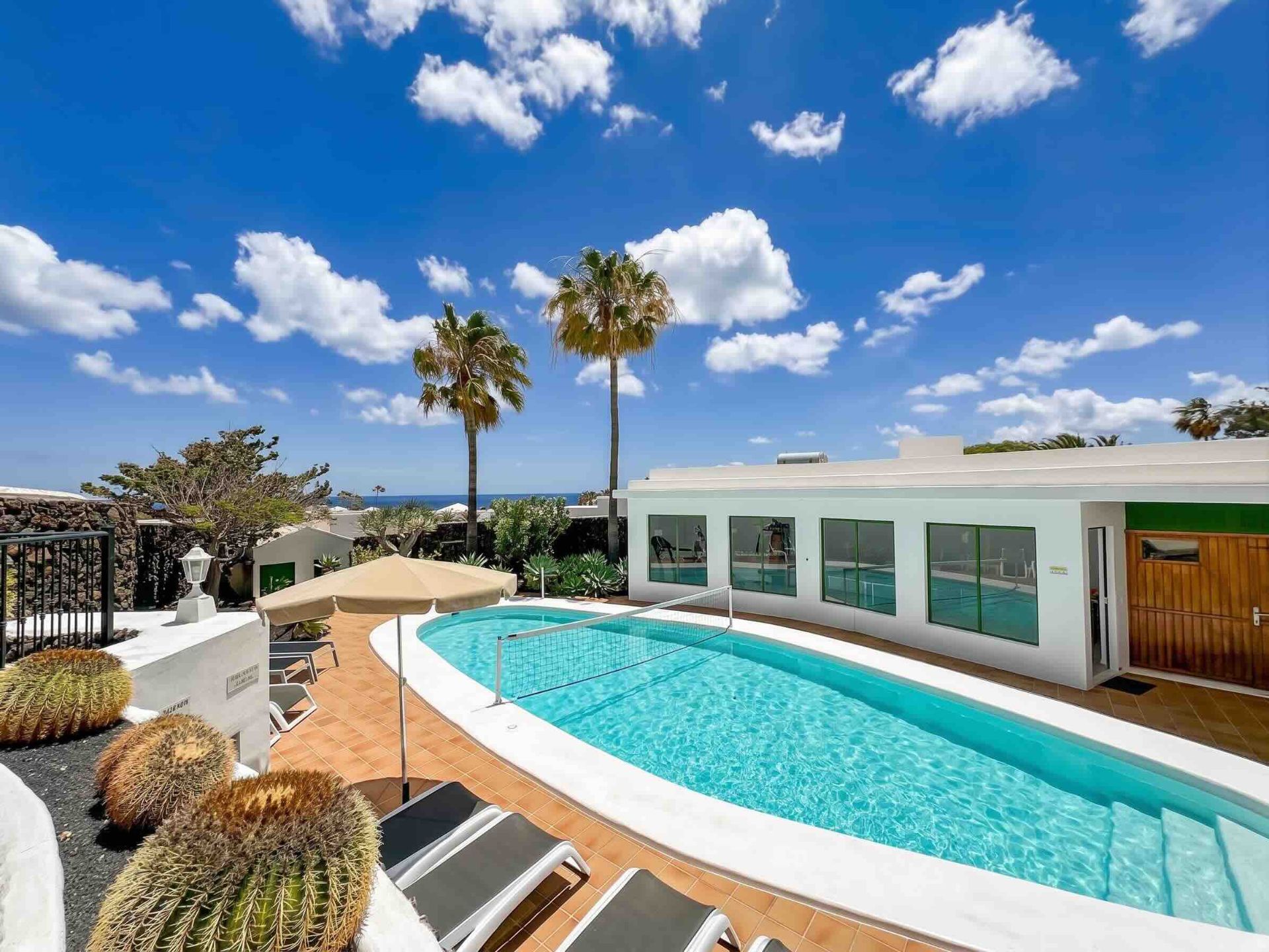 10-bed Villa in Puerto del Carmen – photo 35