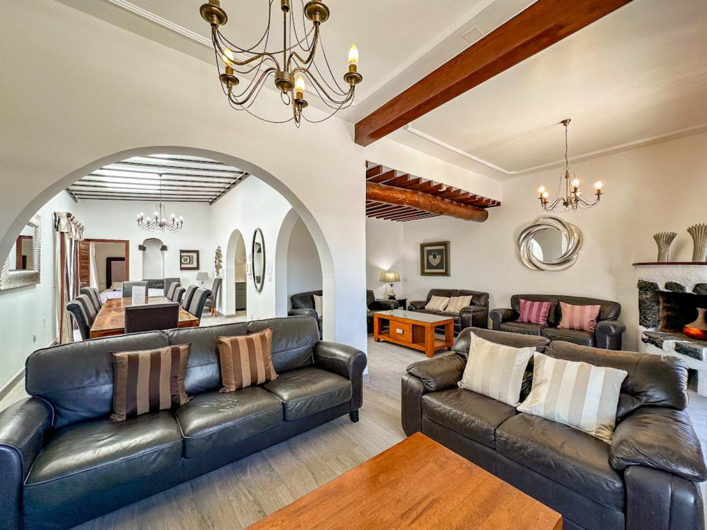 10-bed Villa in Puerto del Carmen – photo 3