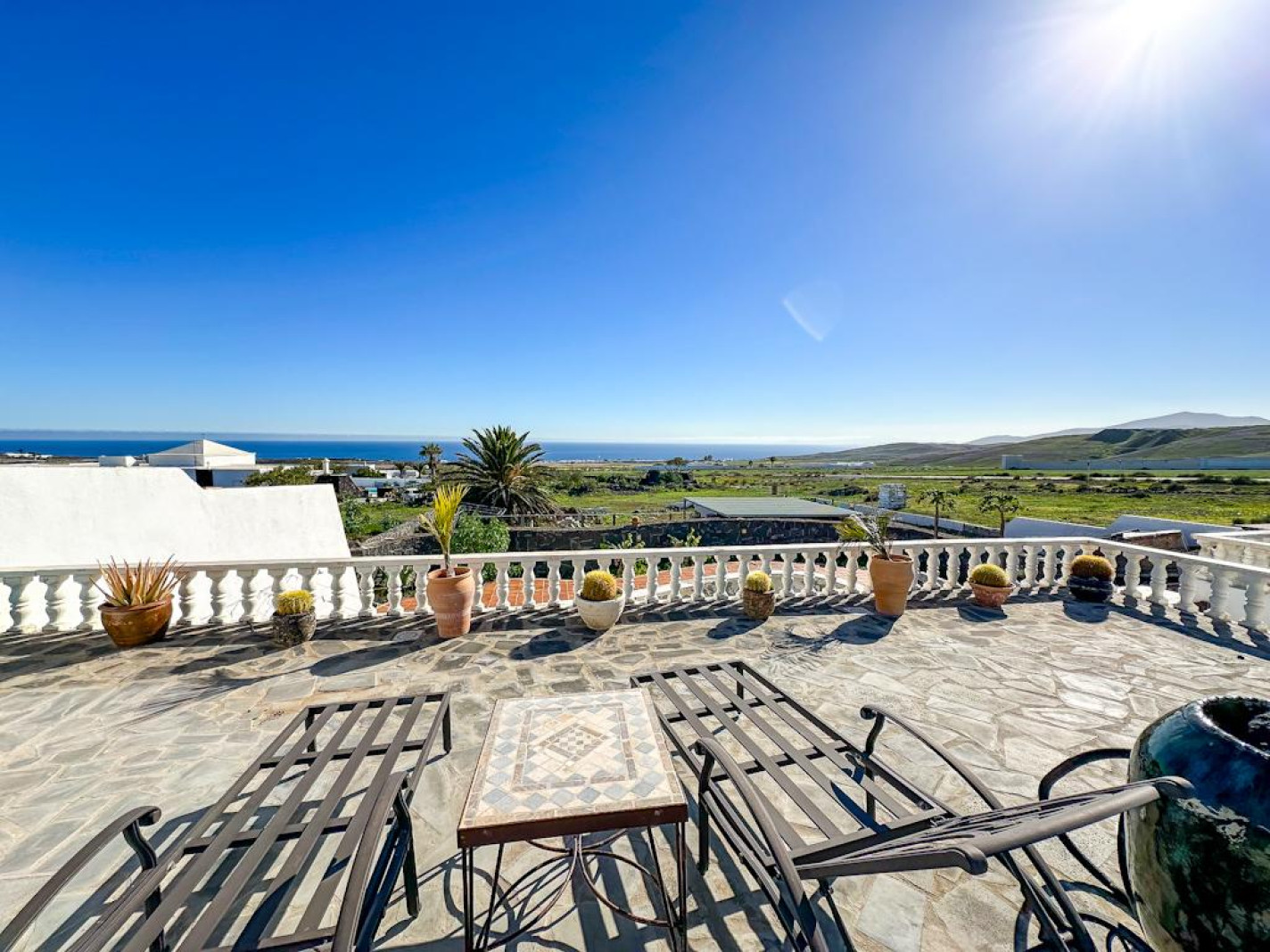 5-bed Villa in Tías – photo 2