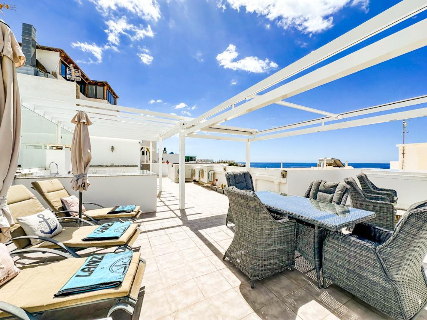 3-bed Apartment in Puerto del Carmen – photo 2