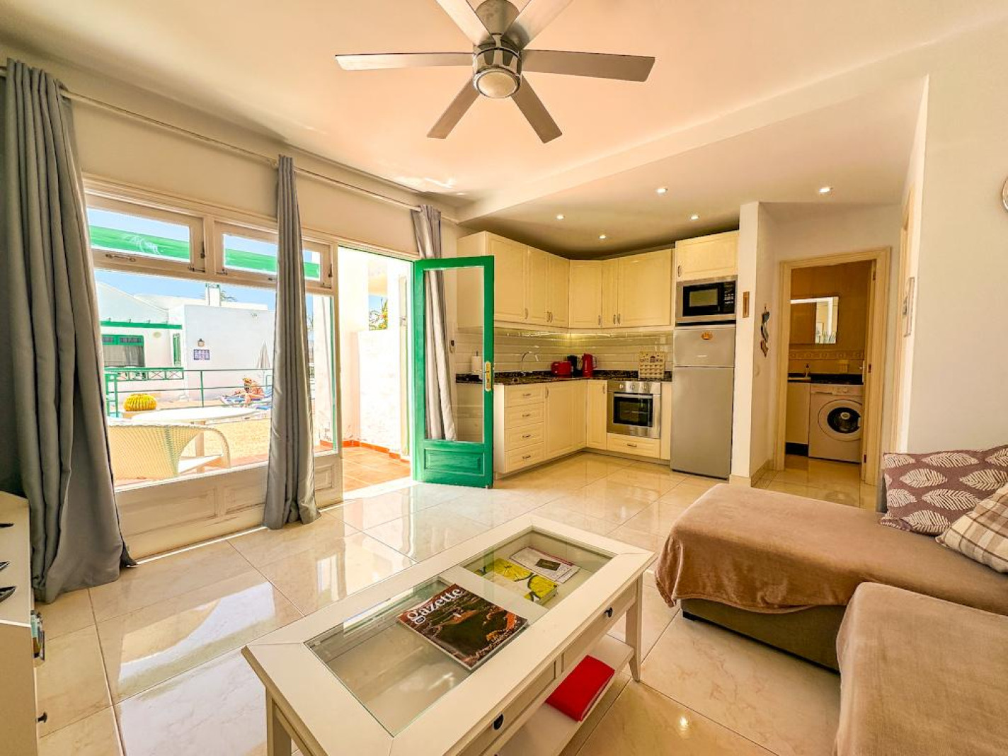 1-bed Apartment in Puerto del Carmen – photo 2
