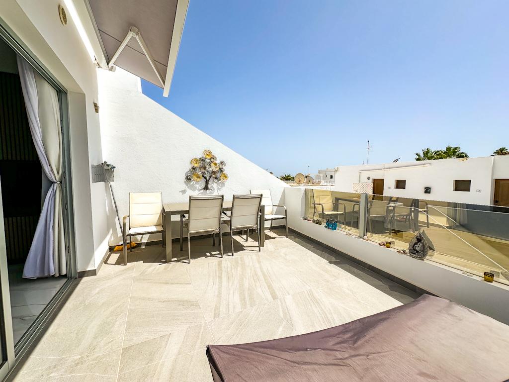 2-bed Apartment in Puerto del Carmen – photo 4
