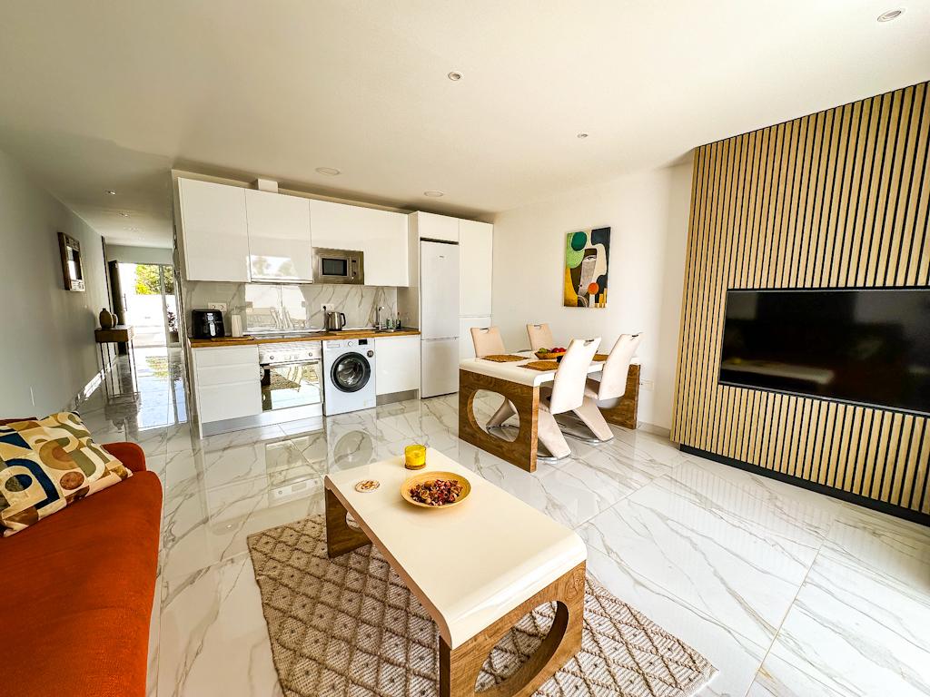2-bed Apartment in Puerto del Carmen – photo 2