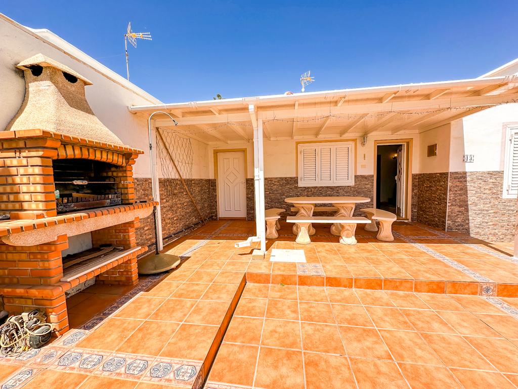 2-bed Villa in Puerto del Carmen – photo 5