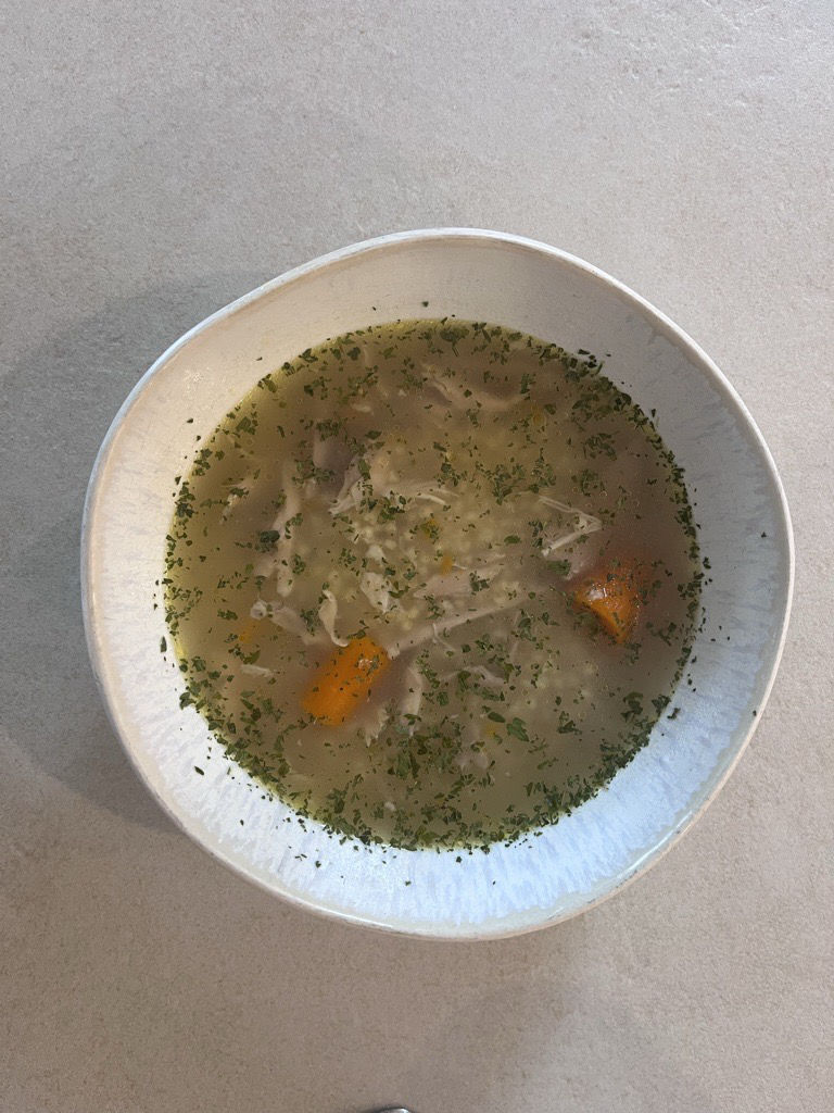 Wärmende Hühnersuppe