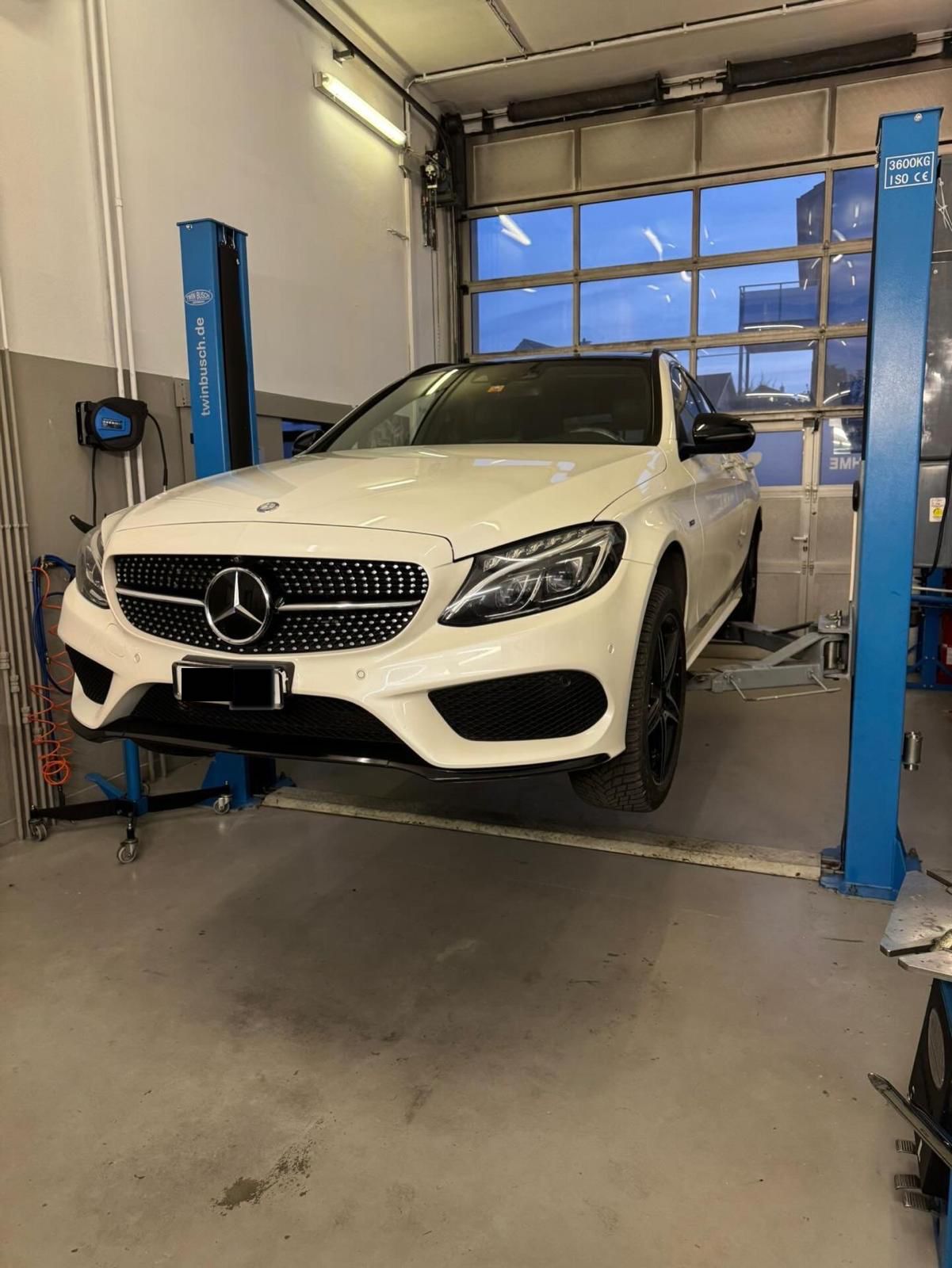 Top Garage