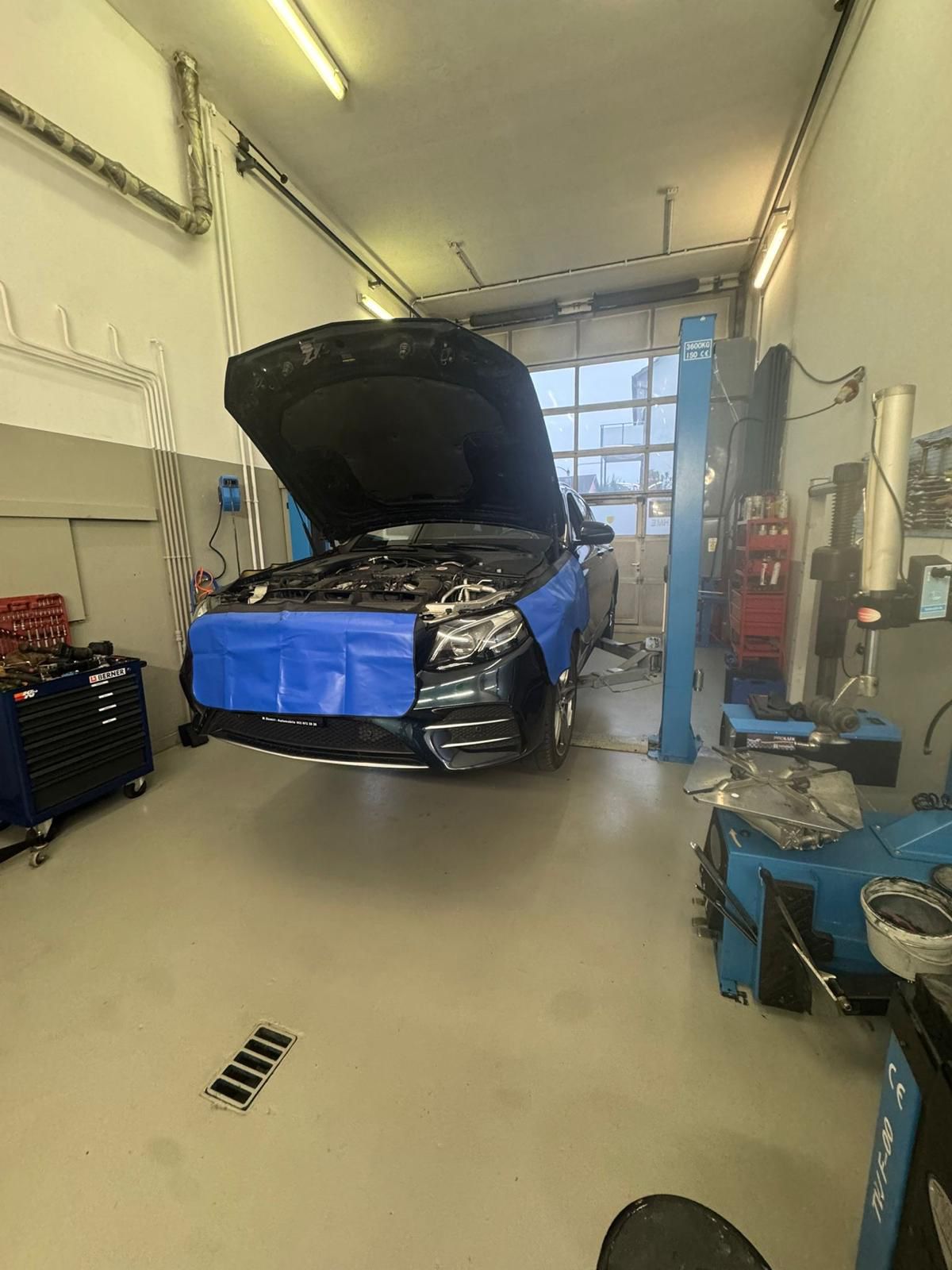 Top Garage