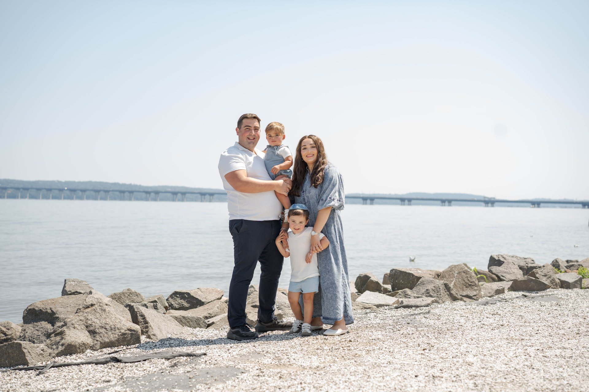 The Best Family Photoshoot Outfits for Your Water-Side Session in Monsey