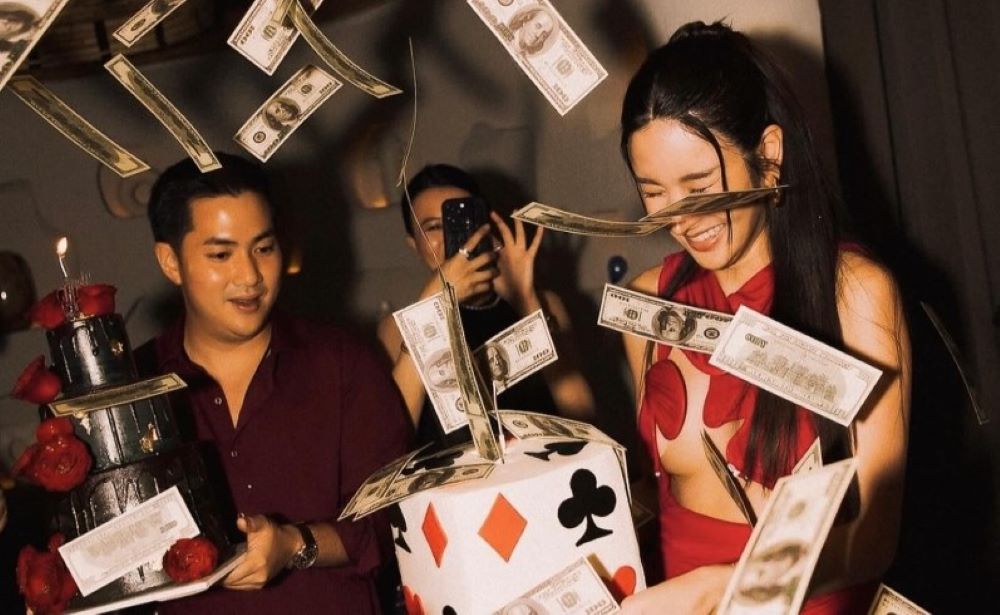Celebrate a Birthday in Bangkok at Rhodes