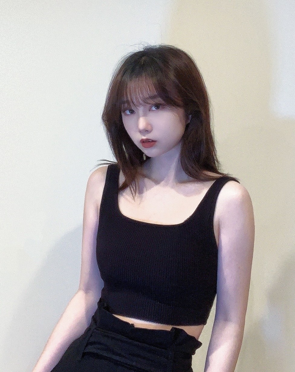 Portrait of Xinyi Chen