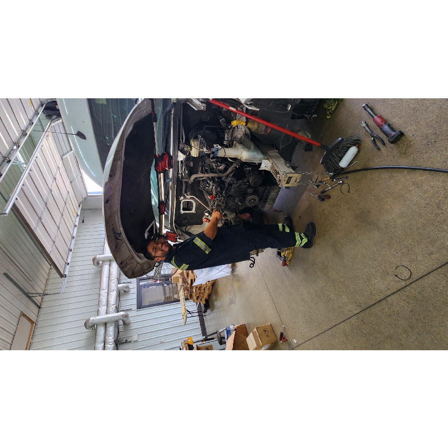 Lalos Diesel Truck Repair