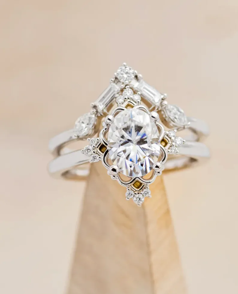 1705347200949-1000021470.png oval cut engagement ring