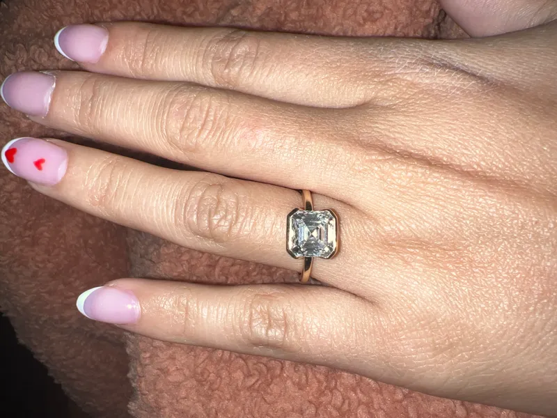 1707979349159-image.jpg engagement ring