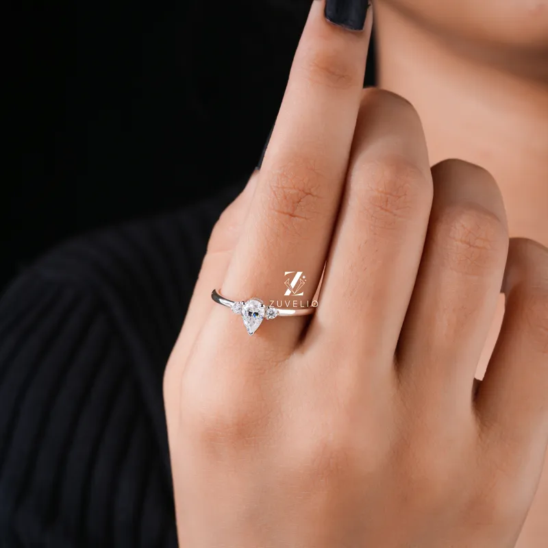 pear cut engagement ring