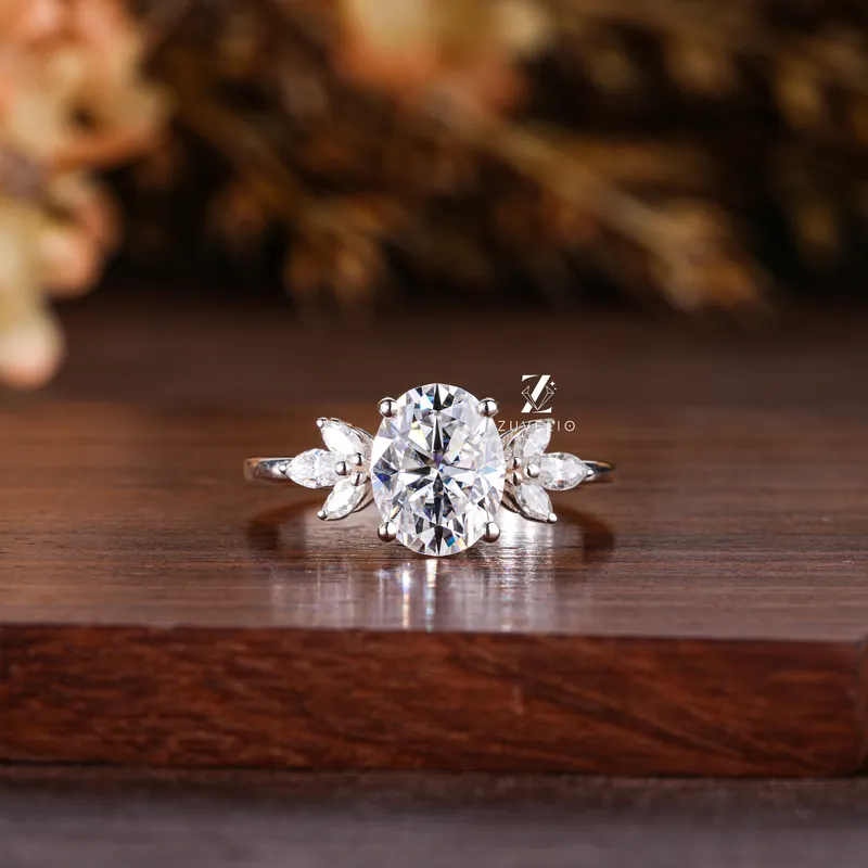 oval cut engagement ring