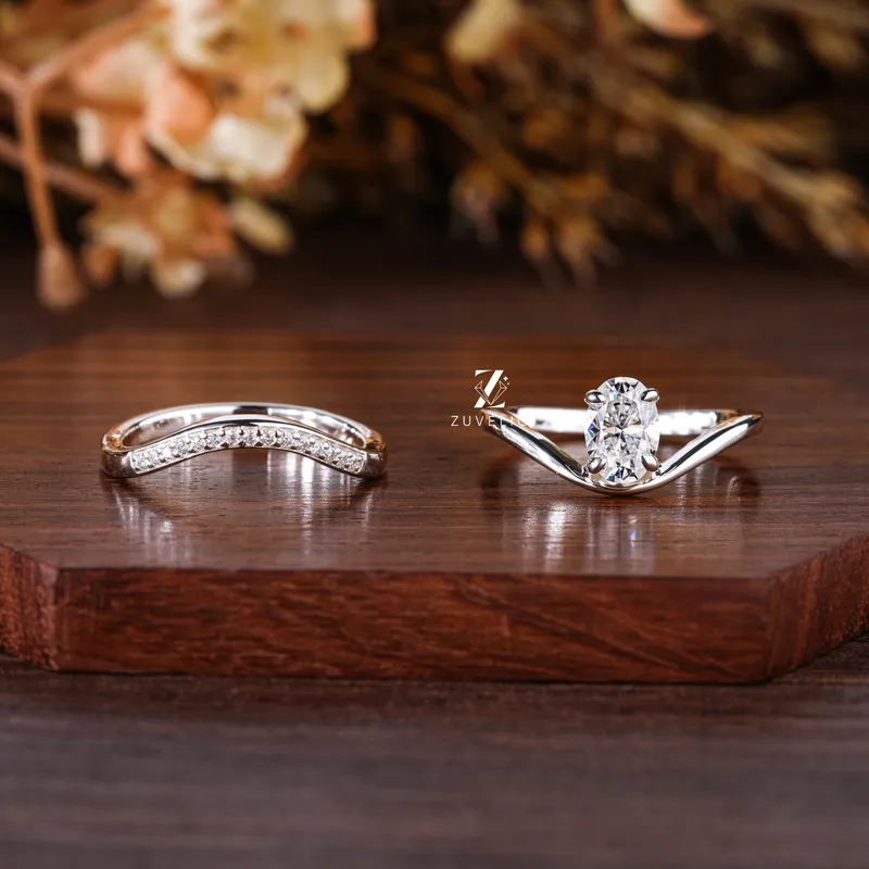 oval cut engagement ring