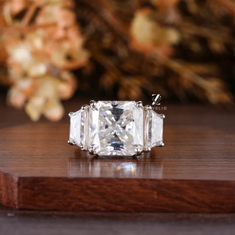  engagement ring in platinum