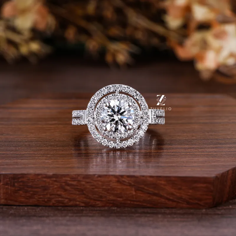 round cut engagement ring