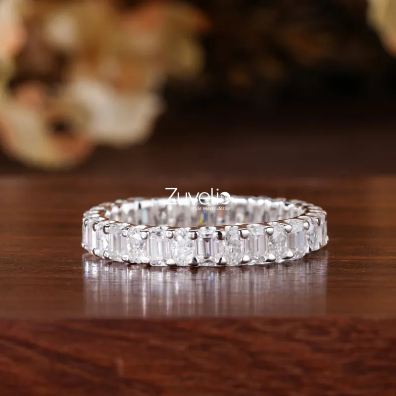 oval cut engagement ring