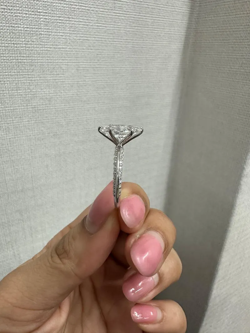 diamond engagement ring