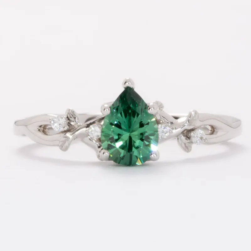 pear cut engagement ring