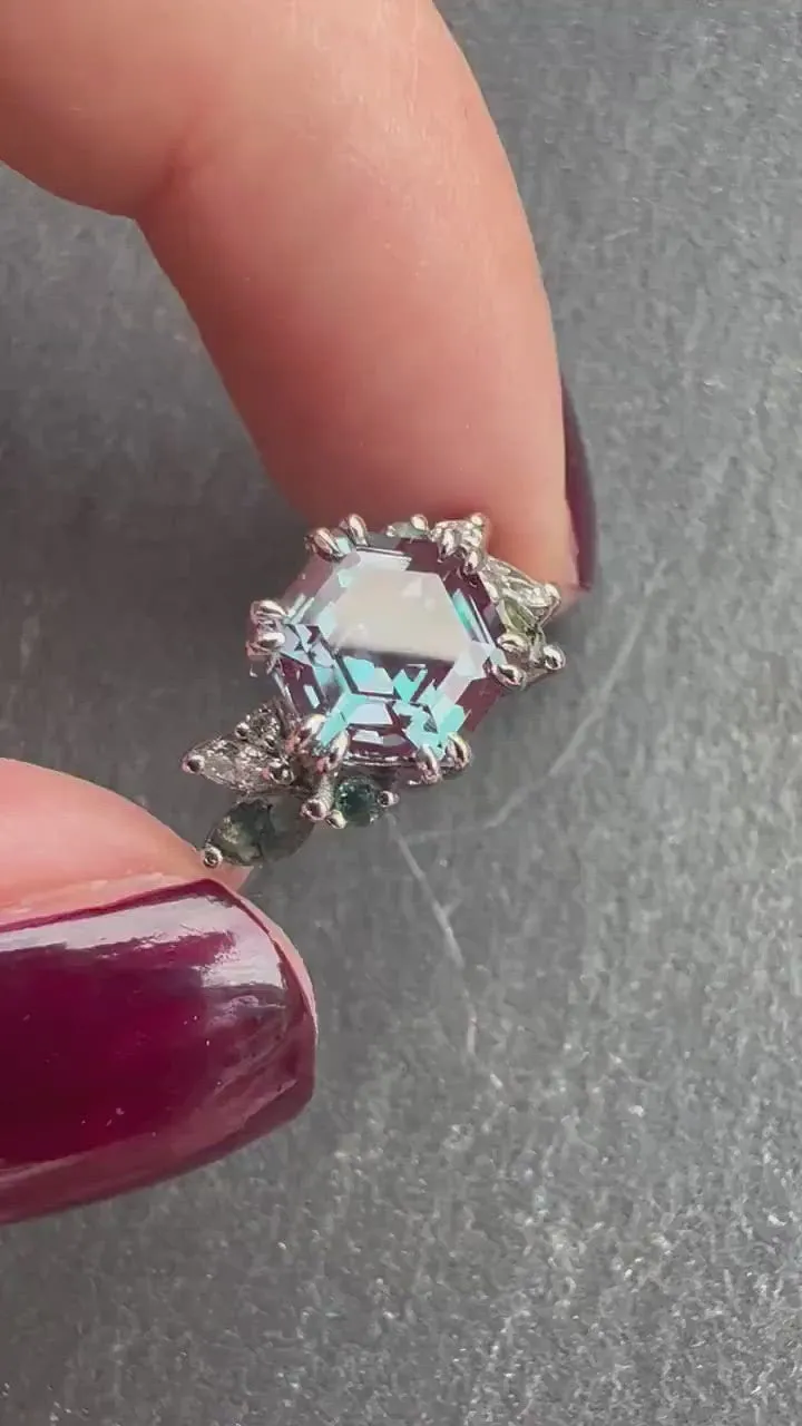 Aerin Hexagon Cluster Ring vy 11