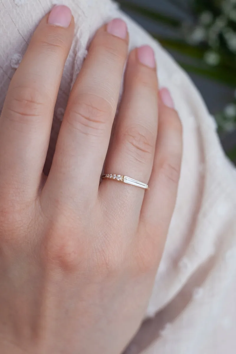 AIDA DIAMOND RING vy 8