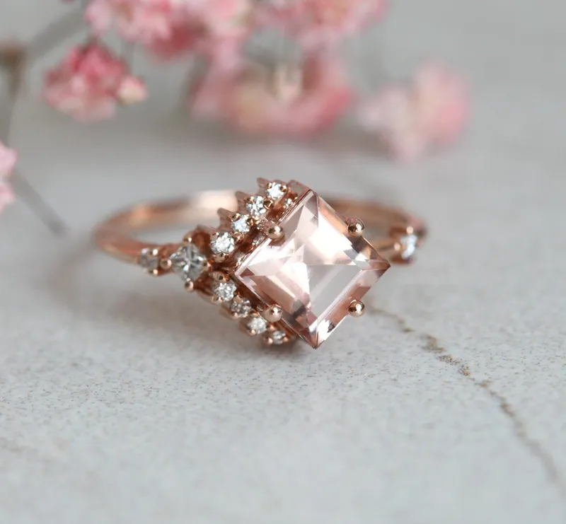ARIA PEACH MORGANITE & DIAMOND CLUSTER RING vy 2