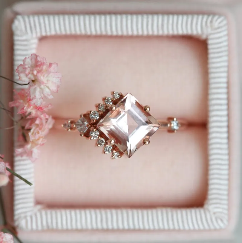 ARIA PEACH MORGANITE & DIAMOND CLUSTER RING vy 4