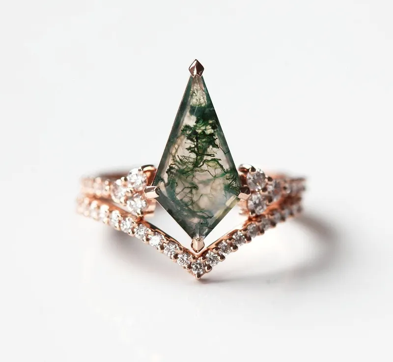 AALIYAH KITE MOSS AGATE AND DIAMOND RING SET engagement ring