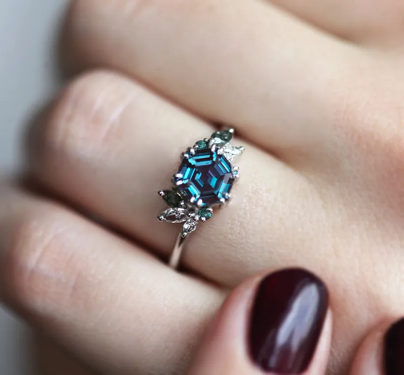 Aerin Hexagon Cluster Ring vy 2