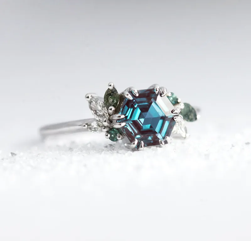 Aerin Hexagon Cluster Ring vy 3