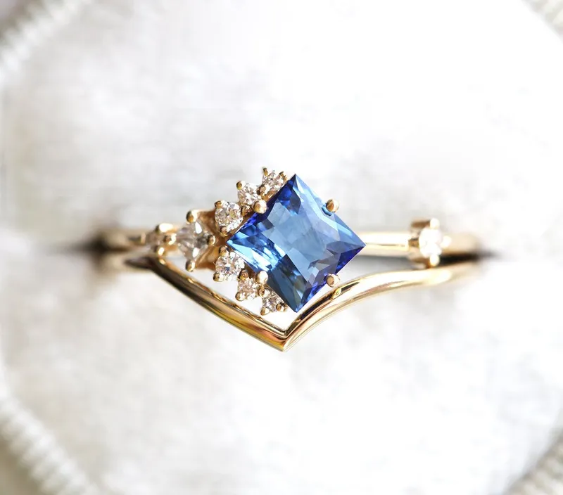 AIMEE SAPPHIRE DIAMOND RING vy 7