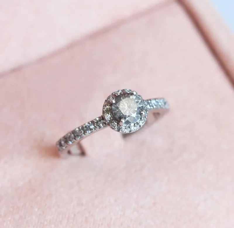 ALEENA ROUND SALT & PEPPER DIAMOND RING vy 3