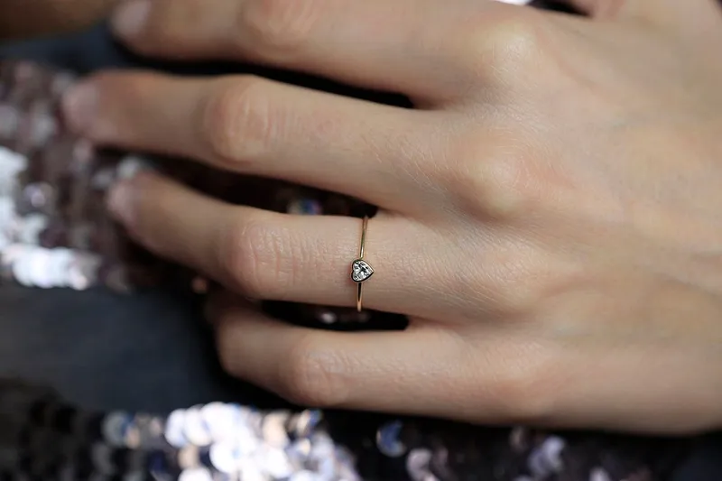 Alessia Heart Diamond Ring vy 3