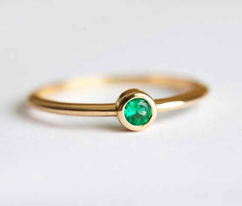 Alianna Emerald Ring view 7