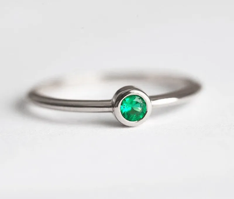Alianna Emerald Ring view 8