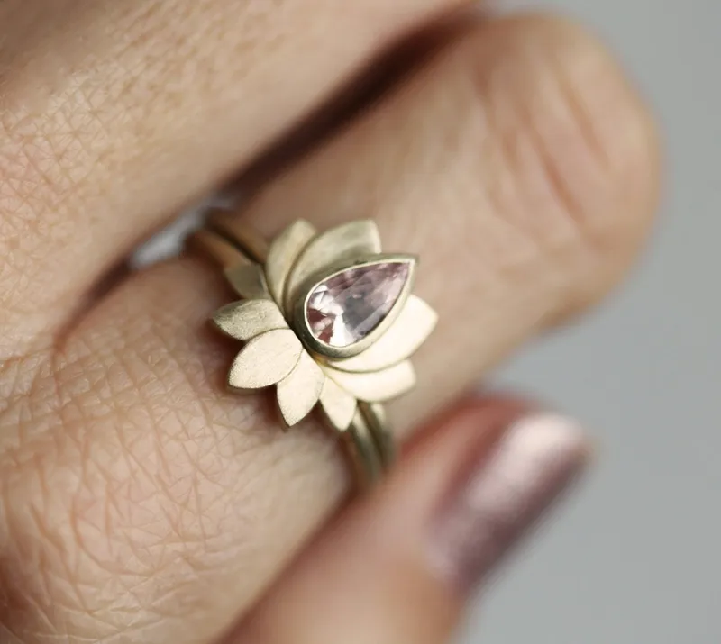 ALICE LOTUS RING SET view 9