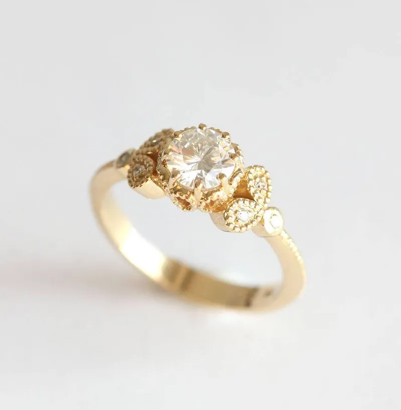 Amanda Moissanite Engagement Ring vy 2