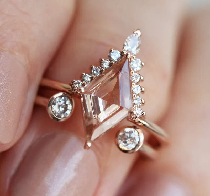 Amaris Kite Morganite & Diamond Ring view 6