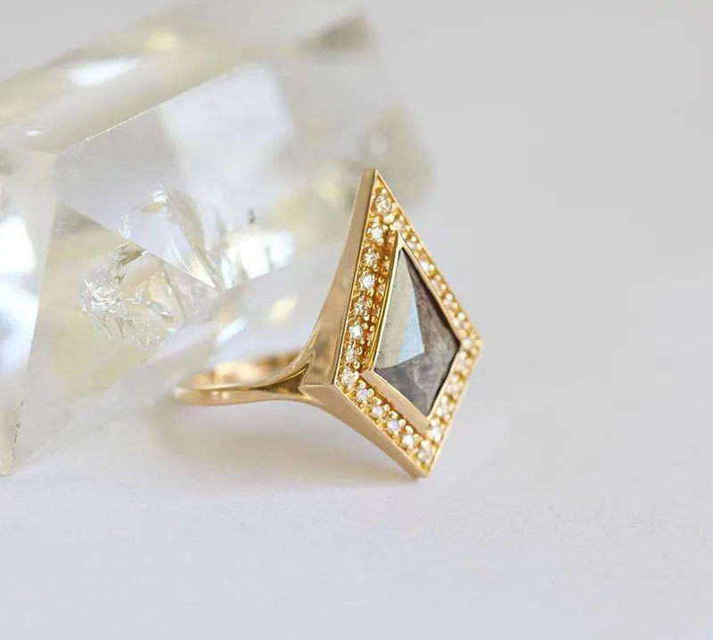 ANDREA KITE SALT & PEPPER DIAMOND RING vy 8