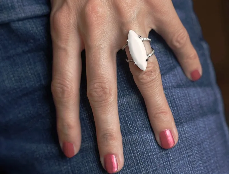 ANTONIA WHITE AGATE RING, STATEMENT RING view 3