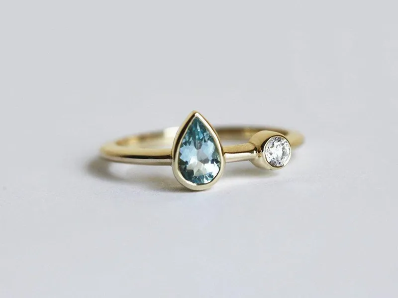 AQUAMARINE TEARDROP ENGAGEMENT RING WITH SOLITAIRE DIAMOND view 2