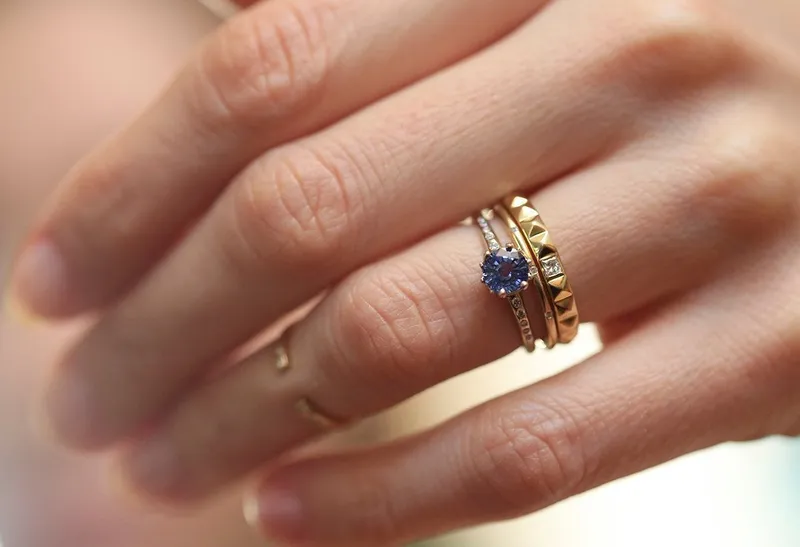 Ariel Blue Sapphire Diamond Ring vy 5