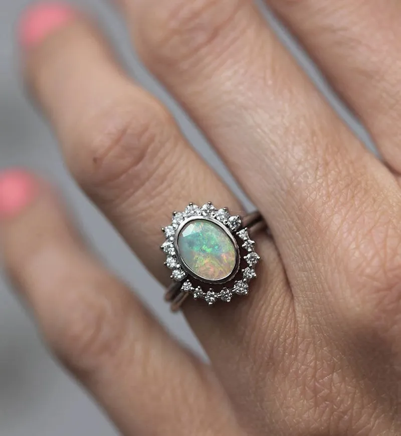 Ashanti Oval Opal Ring Set vy 3