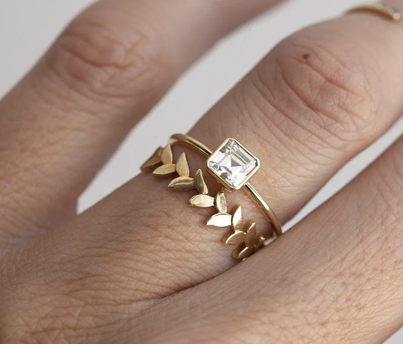 Asscher Diamond Ring vy 2