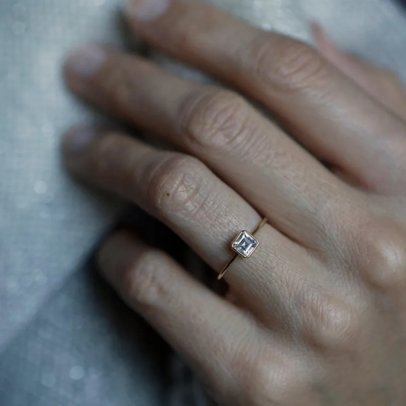 Asscher Diamond Ring vy 4