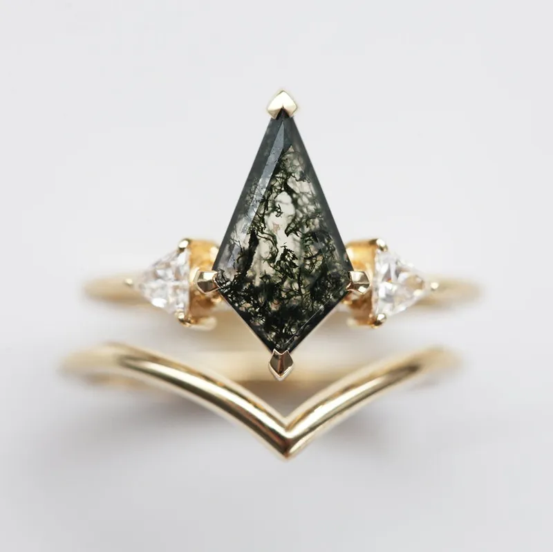 Avery Kite Moss Agate Ring With Chevron Band vy 5