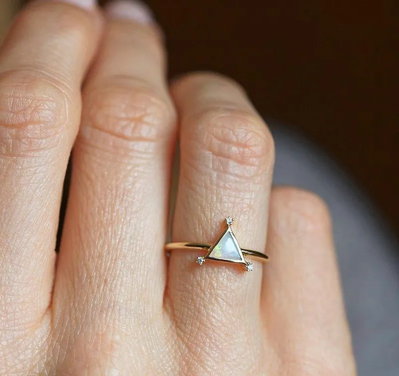 Avril Triangle Opal Ring vy 6